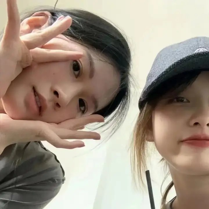 五个光头的少年